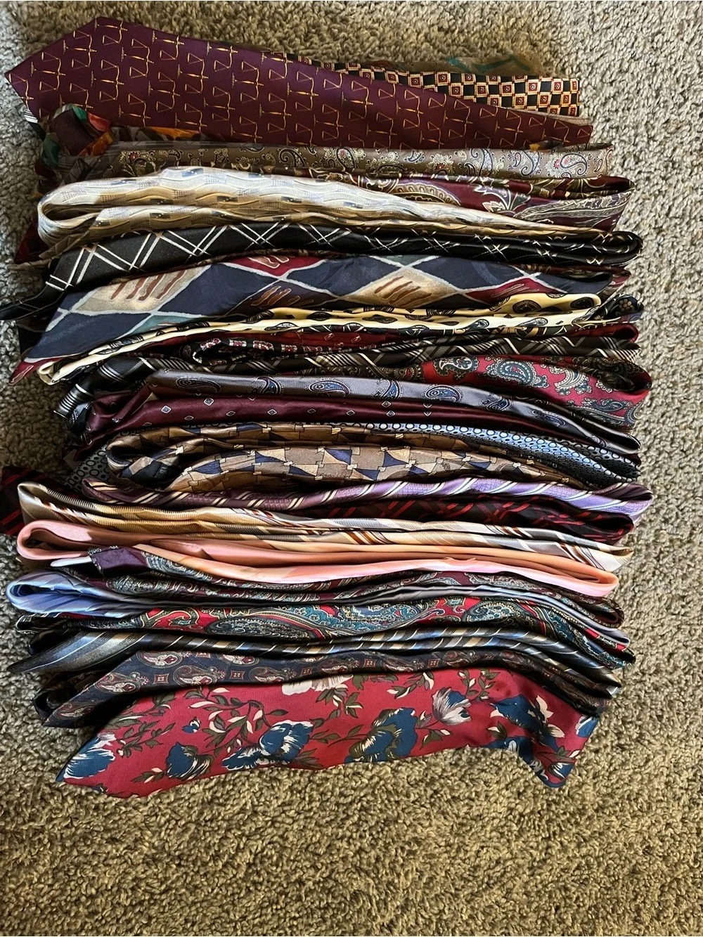 34 Tie Lot Multiple Brands/Vintage
